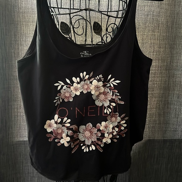 O'Neill Tops - O’Neill Tank Top - size XL